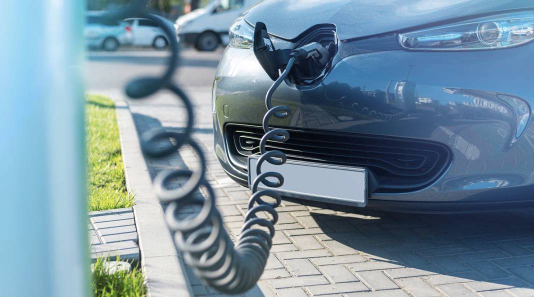 ELEKTRİKLİ ARACA SAHİP OLANLAR BİN PİŞMAN OLACAK: 81 İlde yürürlüğe girdi. Elektrikli araç sahipleri 2 kat fazla para verecek! 3